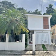 Renta de maravilla casa independiente en Nuevo Vedado - Img 55669161