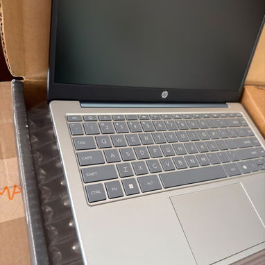 325USD LAPTOP HP AMD ATHLON 7120 (Nueva en su caja) - Img 126881930