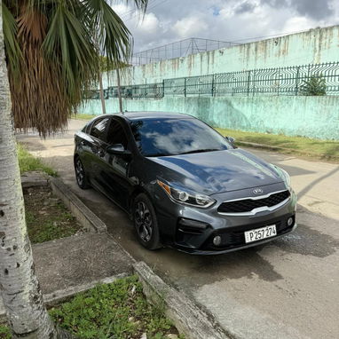 Se vende carro marca Kia en perfecto estado llamar al ☎️ 53577840 - 6/6