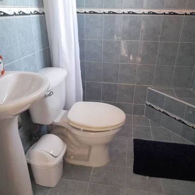 900 USD.RENTO LINEAL HAY SOPORTE ENERGETICO ,APARTAMENTO DE 3 HABITACIONES POR LINEA .52501177 - 10/10