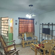 Vendo casa de dos plantas en santos Suárez - Img 56678413