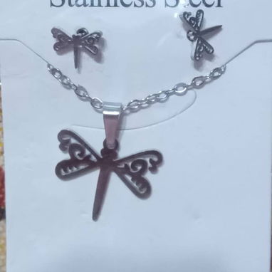 Juego de cadena y aretes p/ mujer plateados de acero inoxidable - Img 121177428