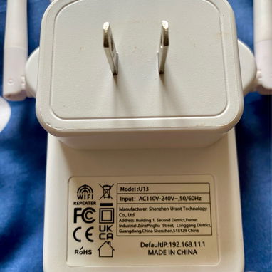 AMPLIFICADOR SE VENDE EXTENSOR O REPETIDOR WIFI DE 6 ANTENAS DE POCO USO IMPECABLE - Img 124174985