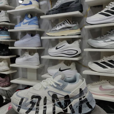 Aceptamos transferencia y tenemos de todo desde zapatos hasta ropa interior - 6/10