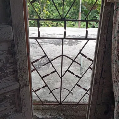 Se vende casa en Guanabacoa (3500) - 7/10