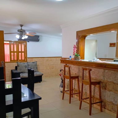 Maravillosa casa en La Lisa. Con todas las comodidades. - 3/10