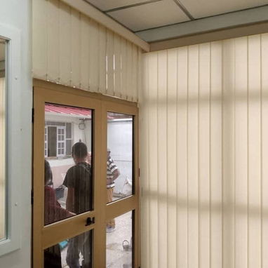 BELLAS CORTINAS VERTICALES ESTILO AMÉRICANO - Img 121509236