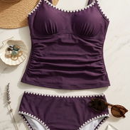 Trusa bikini estilo tankini morado ciruela, talla M. Conjunto elegante de dos piezas con top largo fruncido y bikini de - Img 56104201