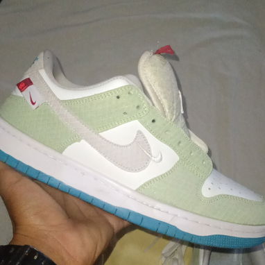 Nike 41 - 6/9