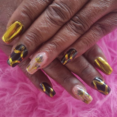 UÑAS A DOMICILIO NATURALES/ ACRÍLICAS/ PEDICURA Y MÁS - 9/10