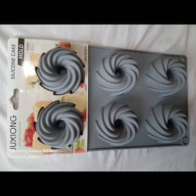 Molde de silicona con 6 cavidades con relieve para postres decorados - Img 118196888