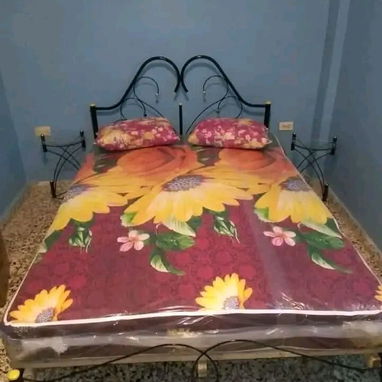 Interesados llamar al 58879086 inf.. o contactar por Whatsapp o messenger. - Escáparates y gabetero. - Juego de sala. - Img 127827643