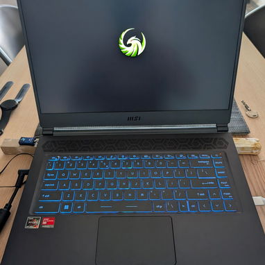 MSI DELTA 15 - 2/3
