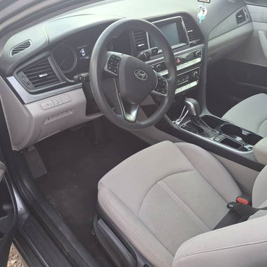 Hyundai sonata 2018 todo los papeles en regla listo para traspaso - 5/7