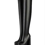 Botas negras altas - Img 56978025
