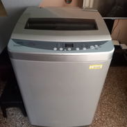 Venta de lavadora de uso de 14 kg automatica agua fria y caliente - Img 58191356