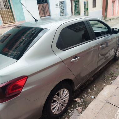 Peugeot 301 del 2018 - 3/6