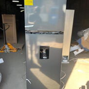 Refrigerador con dispensador de agua Royal premiun de 11 pies - Img 45521306