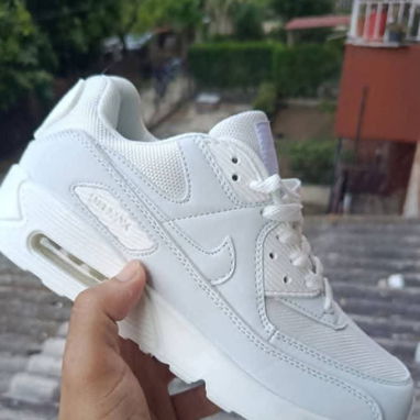 52849429 Tenis Blazer ....30 usd o equiv Tenis Zamba ...30 usd o equiv Tenis Retro 4....25 usd o equiv Tenis de niño . - Img 125889513