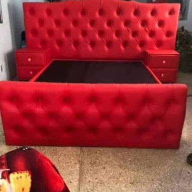 Camas tapizadas y colchones originales super confort y de espuma , llamar al 52422734 o WhatsApp - Img 104598292