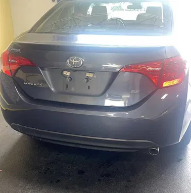 Vendo o negocio Toyota Corolla del 2019 importado 29 mil kilómetros - Img 69475203