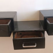 Vendo repisa con gavetas pequeña, muy buen estado, 15mil CUP, contactar al 58256384 - Img 56866124