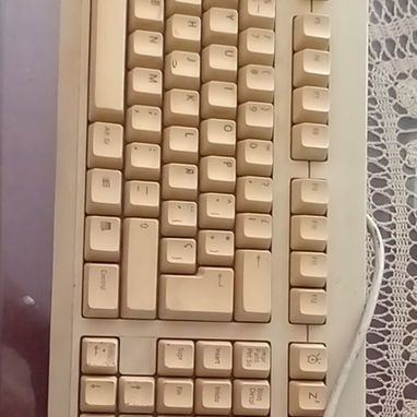 SE VENDEN TODO TIPO DE ACCESORIOS Y PIEZAS DE COMPUTACIÓN - 2/3