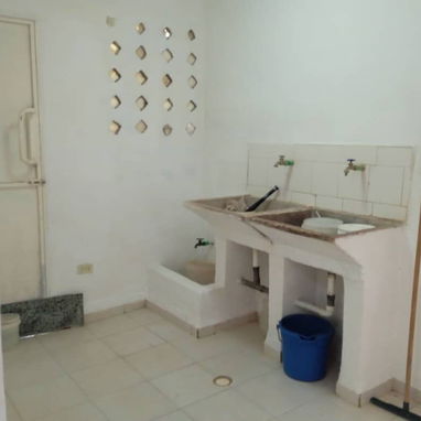 Venta Atabey Casa bajos de biplanta - 8/10