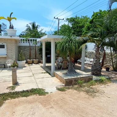 Casa de Renta con Piscina en la Playa de Guanabo - 2/10