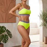 Bikini Trusa Amarillo Neón con Borde de Colores Talla L - 18 USD - Img 55450490