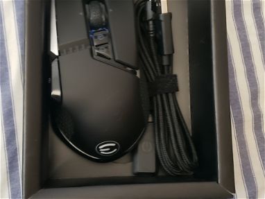 Se vende mouse EVGA Nuevo en su caja - Img 66059063