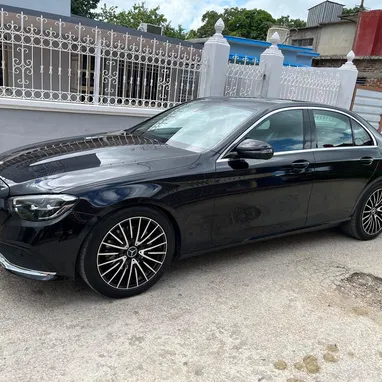 Vendo o negocio, Mercedes-Benz e 200 en Bing 2023, circulación 2022 - Img 111828314