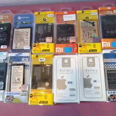 Pantalla y baterías de todos los modelos de teléfonos a buen precio con montaje y mantenimiento - Img 123544174
