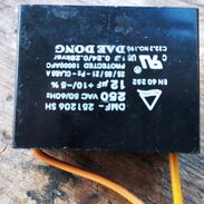 Vendo capacitores de 2.5, 3 y 5 uF 450 V y de 50 uF 200 V (este último de arranque) - Img 45614396