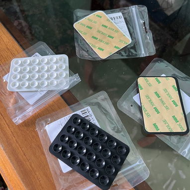 Soporte de ventosa para móviles! Adhiera su cell a una superficie y filmé vídeos o haga sus selfie a nanos libres!! - Img 97787704