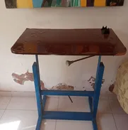Mesa de dibujo para artistas y arquitectos - Img 49718174