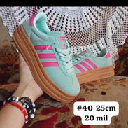 Para chicas y chicos - Img 57480173