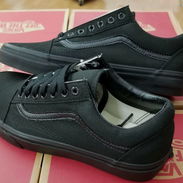 Zapatos Vanz originales negros - Img 55656636