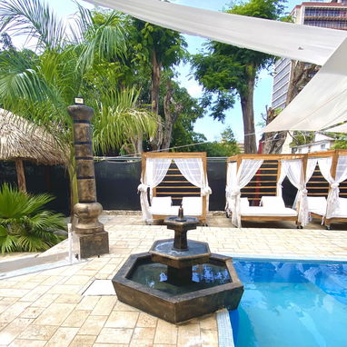 Hermosa piscina para pasa días en nuevo vedado capacidad para 50 personas - Img 122264125