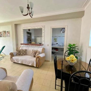 GG-92 📍 ¡AMPLITUD Y SOLIDEZ EN EL CORAZÓN DE SANTO SUÁREZ! 🏠✨ - 2/7