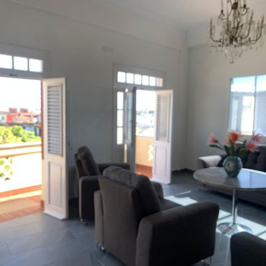 🏠💫 ¡Lujoso Hostal en el corazón de la Habana, perfecto para disfrutar de los sitios turísticos e históricos - Img 62090403