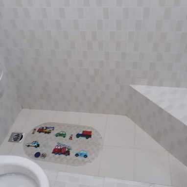 Ofertaaa excelente apto en bajos de 3 cuartos con 108 metros cuadrados con área de parqueo!!!! - Img 122088518