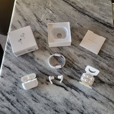 AirPods, relojes y cargadores exclusivos - Tecnología URANUN (Kinetica) - Img 123478420