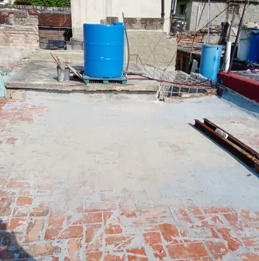 Rebajada de precio a 12 mil. Casa recién remodelada de 3 cuartos con puerta a la calle y placa libre - Img 96507990