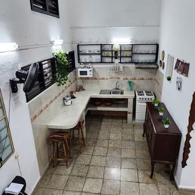 RENTA X NOCHES EN CENTRO HABANA. CERCA DE ZANJA Y BELASCOAÍN - 7/10