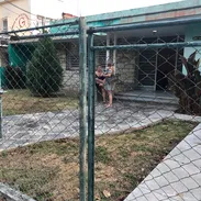 Se vende dos casas en una misma propiedad en Miramar - Img 51175707