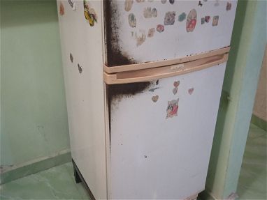 Vendo Refrigerador roto  LG. - Img 66063915