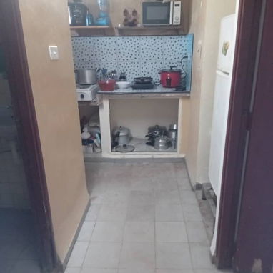 SE VENDE APARTAMENTO EN 5 TO PISO EN ALTAHABANA BOYEROS DE 2 HABITACIONES ZONA DONDE NO SE VA LA CORRIENTE - 6/10