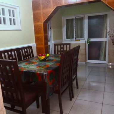 🏖️ Encantadora Casa a Solo 150 Metros de la Playa de Varadero 🏖️ - Img 123923789