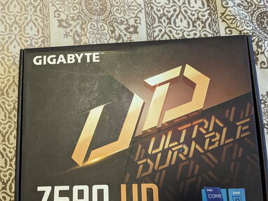 Gigabyte Z590 - UD Nueva en caja a Estrenar - Img main-image